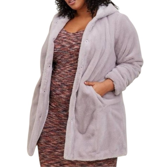 TORRID Plus Faux Fur Trim Jacket in Light Lavender Size 1 - Picture 2 of 11